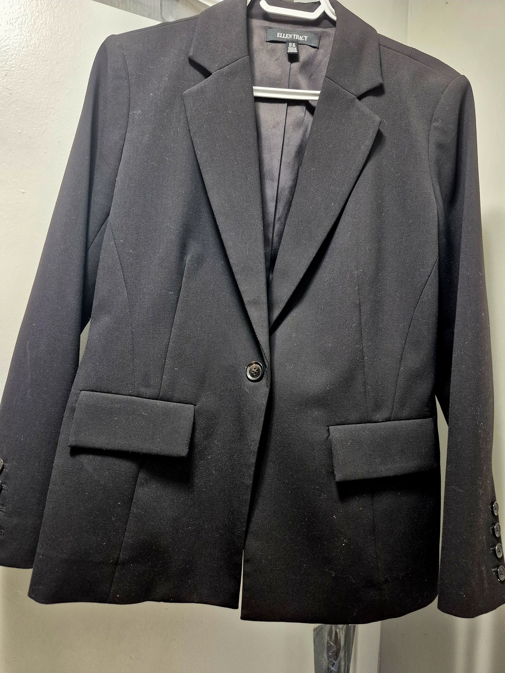 Ellen Tracy Black Tailored Single-Button Blazer